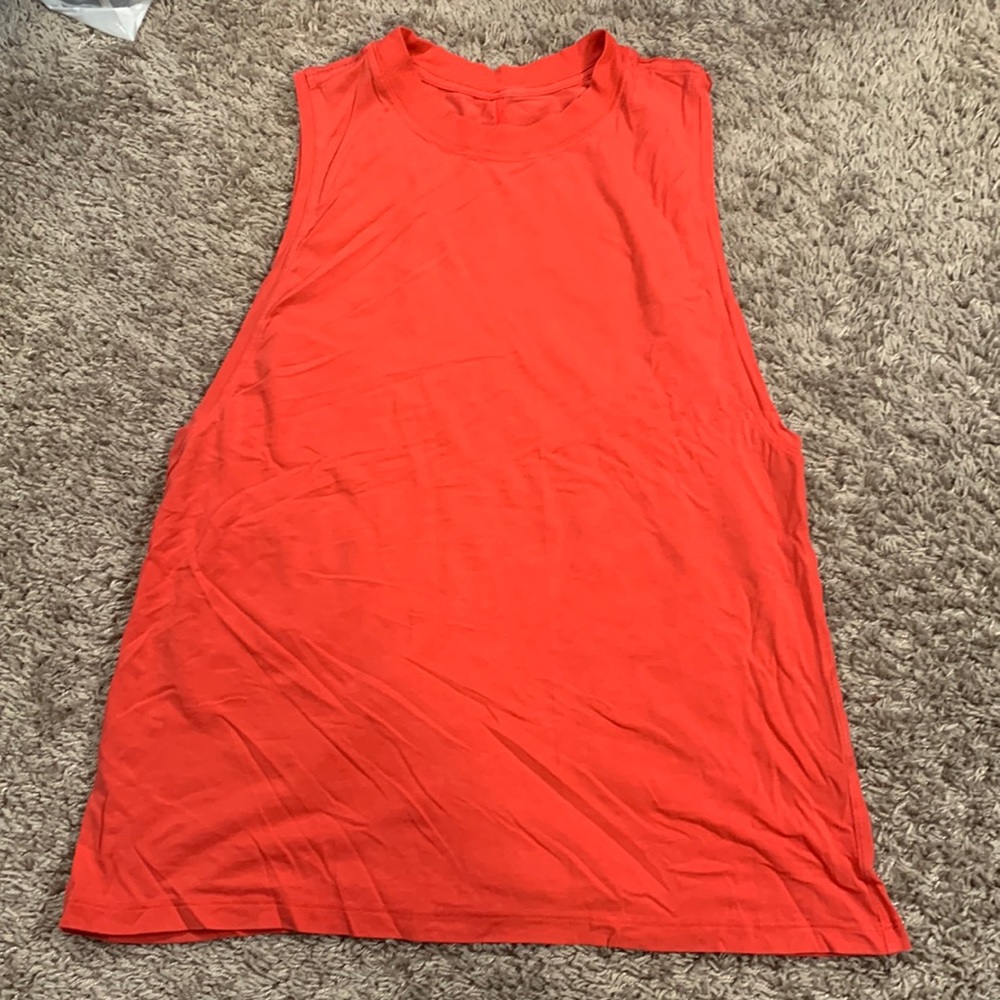 Lululemon tank top